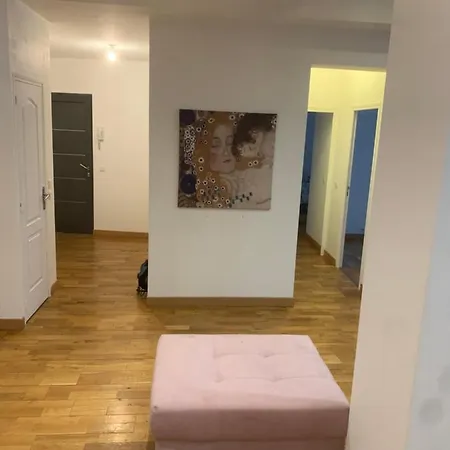 Apartment Spacieux 100 M2 Pour 7 Personnes En Plein Centre-ville
